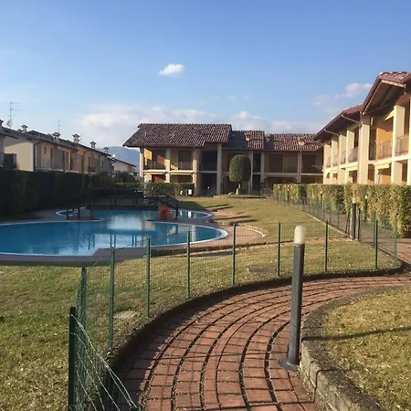 Petit Garda Apartment Raffa